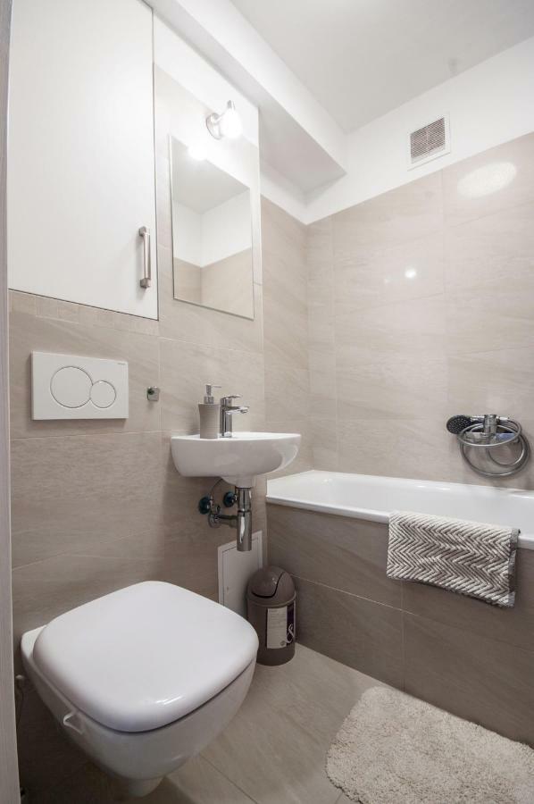 Appartement Coco Christina 2 à Varsovie Extérieur photo